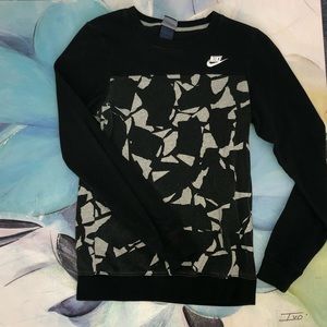 Nike pullover
